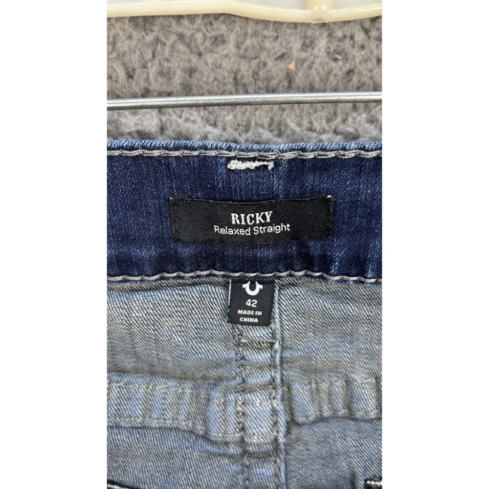 True Religion Jeans Men's Ricky Relaxed Straight Size 42x33 Blue Denim Med Wash